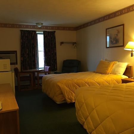 Baxter Inn 4 Less Baxter Springs Екстериор снимка